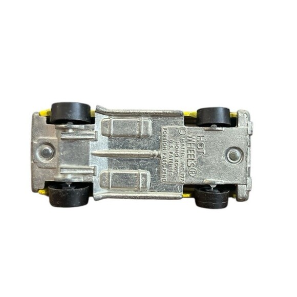 Vintage Hot Wheels Paramedic Van Ambulance Blackwall Yellow 1974 - Picture 5 of 5